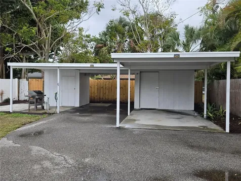 2442 Wood Street Sarasota FL 34237