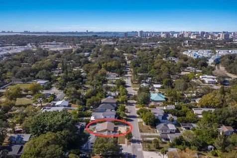 2442 Wood Street Sarasota FL 34237