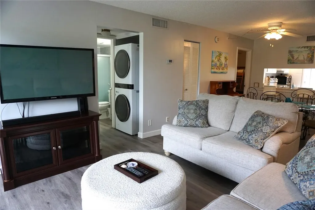6269 Palma Del Mar Boulevard St Petersburg FL 33715