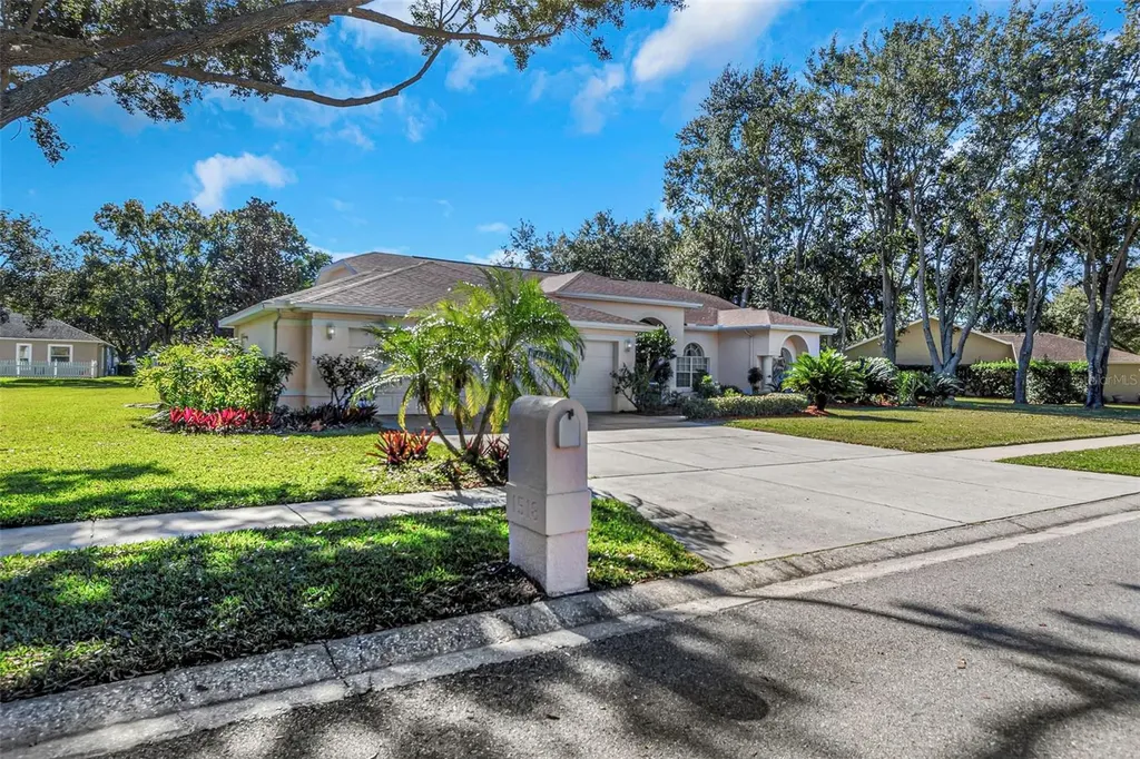1518 Fishing Lake Drive Odessa FL 33556