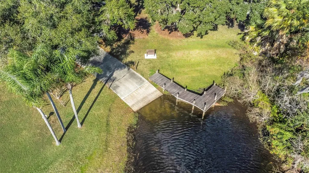 1518 Fishing Lake Drive Odessa FL 33556