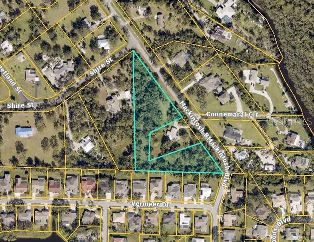 Macintosh Boulevard Nokomis FL 34275