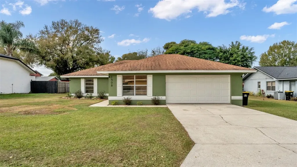 1308 Arrowhead Court Auburndale FL 33823