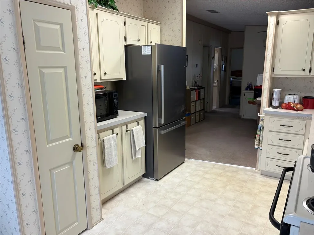 25051 Betton Hill Leesburg FL 34748