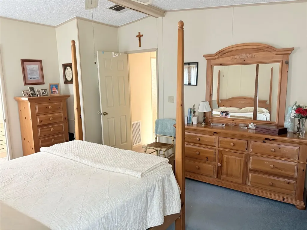 25051 Betton Hill Leesburg FL 34748