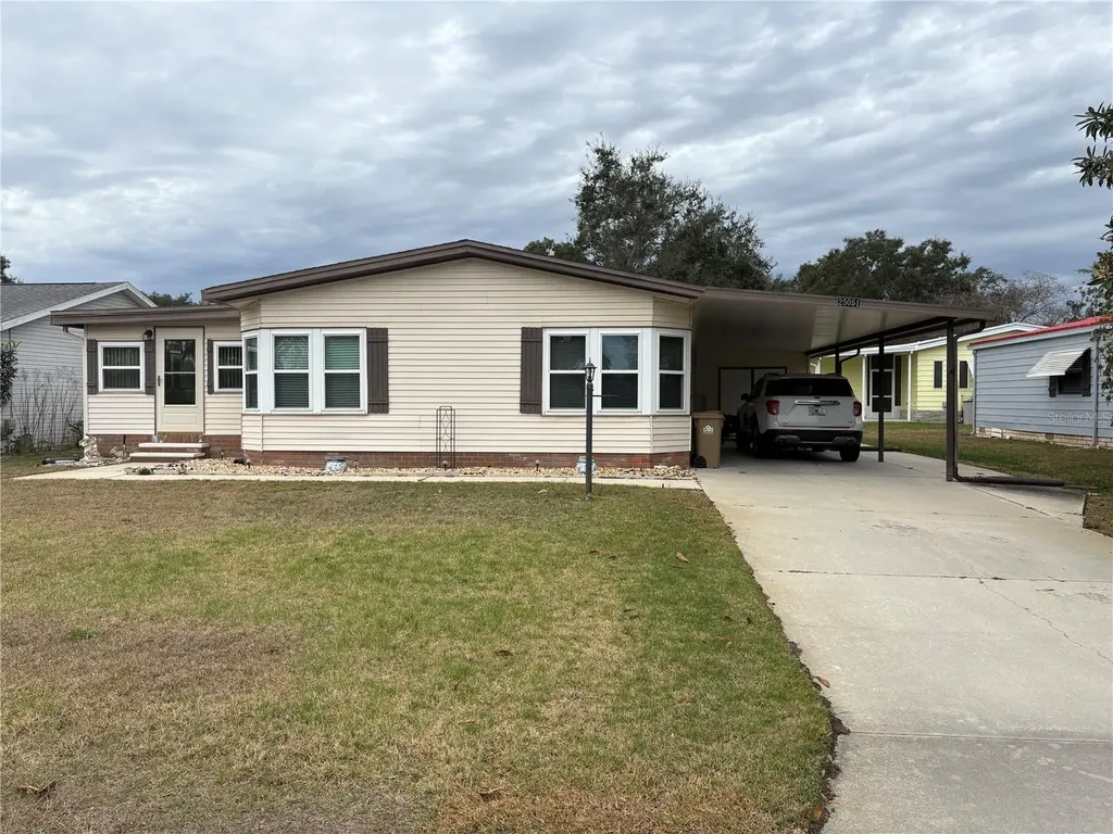 25051 Betton Hill Leesburg FL 34748