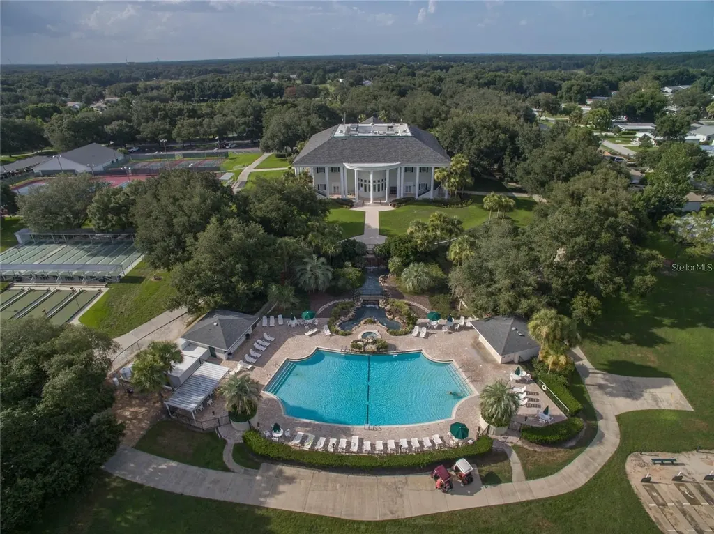 25051 Betton Hill Leesburg FL 34748
