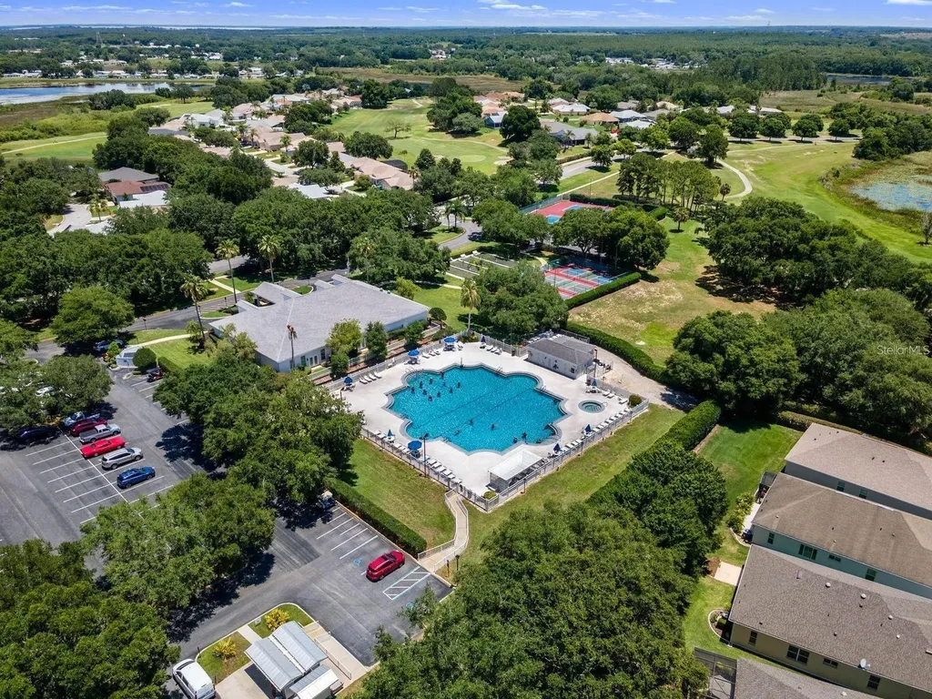 25051 Betton Hill Leesburg FL 34748