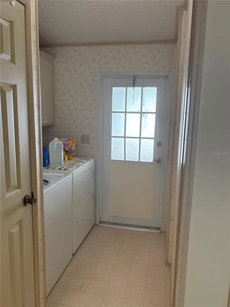 25051 Betton Hill Leesburg FL 34748