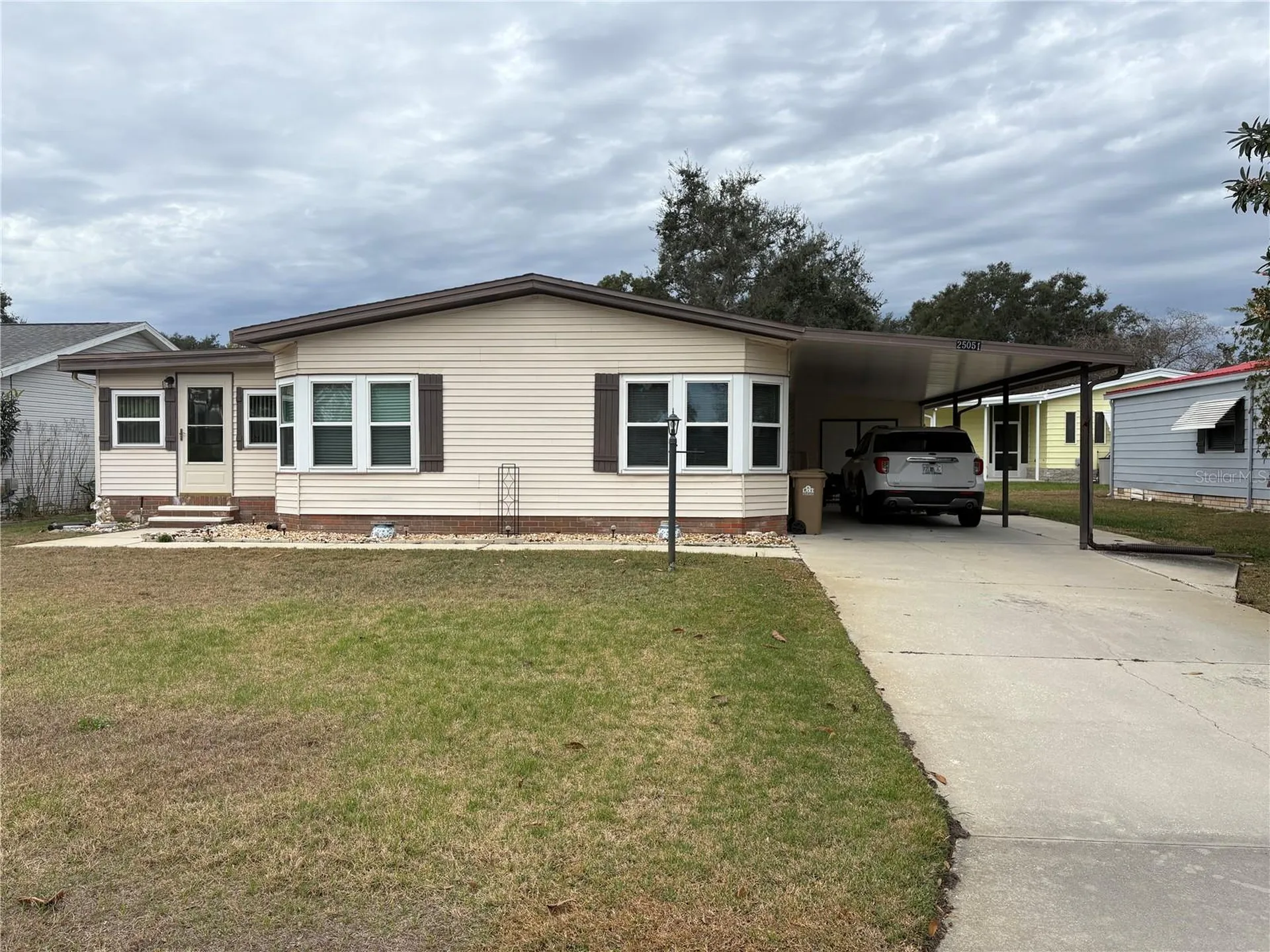 25051 Betton Hill Leesburg FL 34748