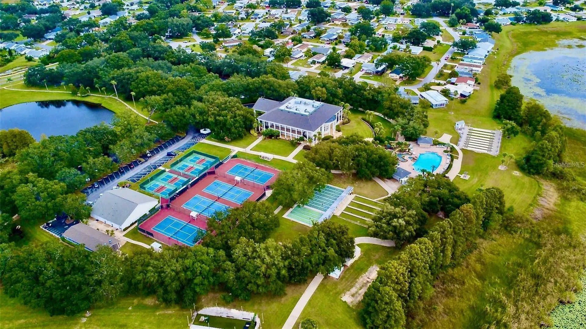 25051 Betton Hill Leesburg FL 34748