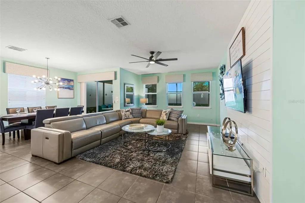 9079 Sunshine Ridge Loop Kissimmee FL 34747