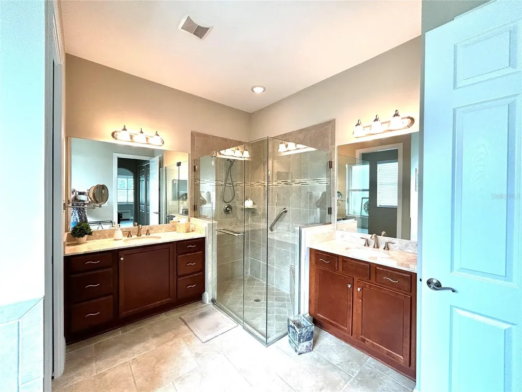 5033 Lake Overlook Avenue Bradenton FL 34208