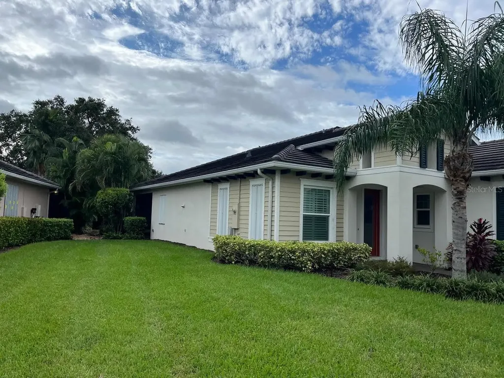 5033 Lake Overlook Avenue Bradenton FL 34208