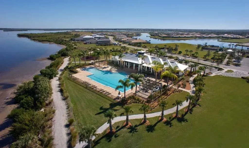 5033 Lake Overlook Avenue Bradenton FL 34208