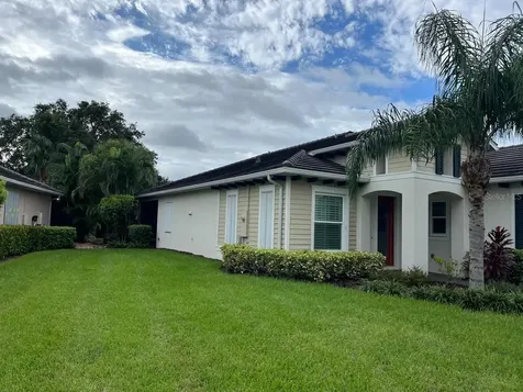 5033 Lake Overlook Avenue Bradenton FL 34208