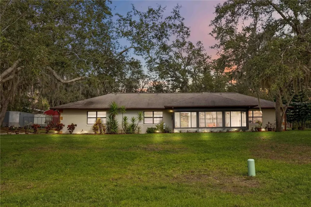 8881 Cypresswood Drive Lake Wales FL 33898