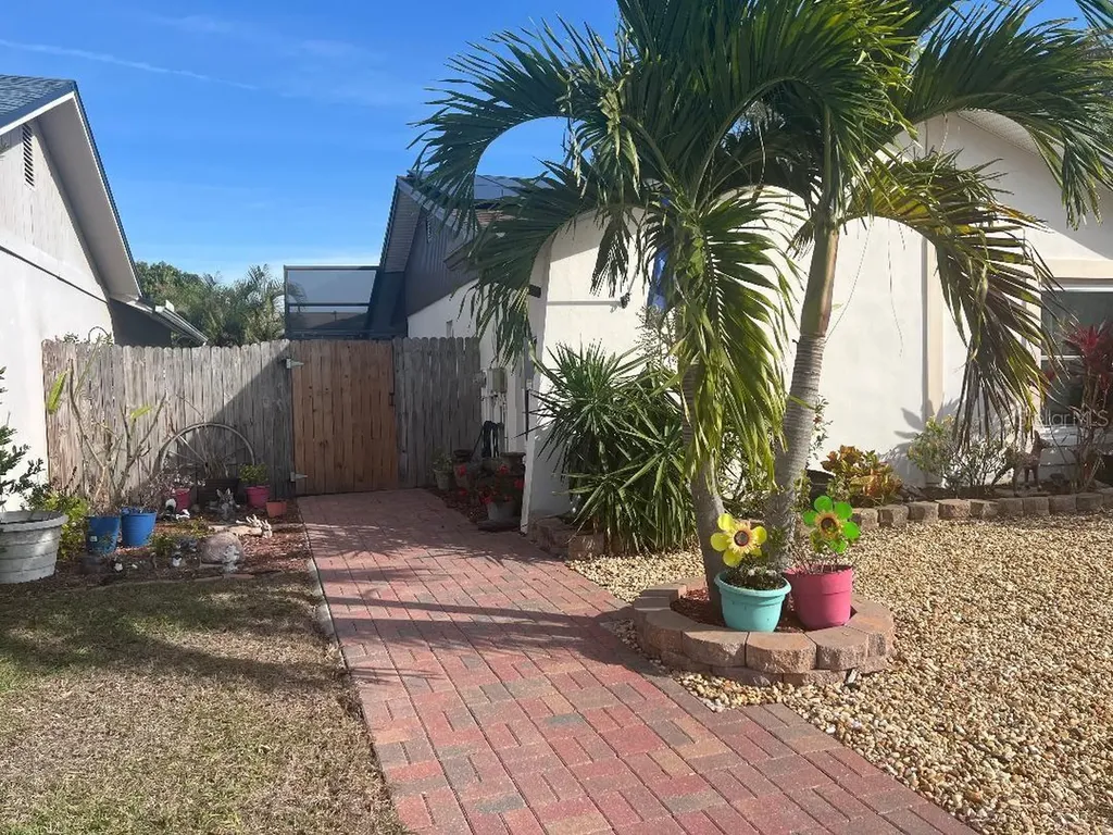 2009 San Sebastian Way S Clearwater FL 33763
