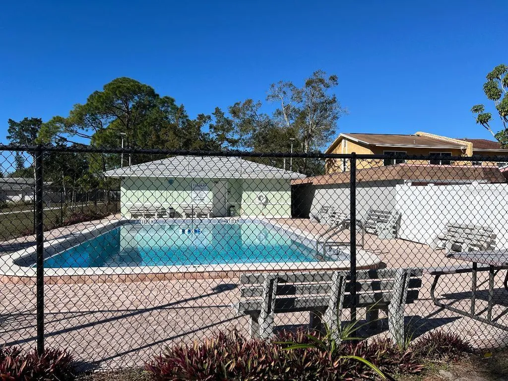 2009 San Sebastian Way S Clearwater FL 33763