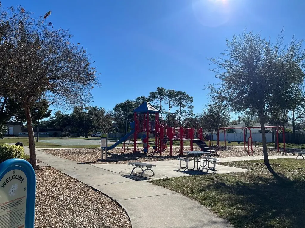 2009 San Sebastian Way S Clearwater FL 33763