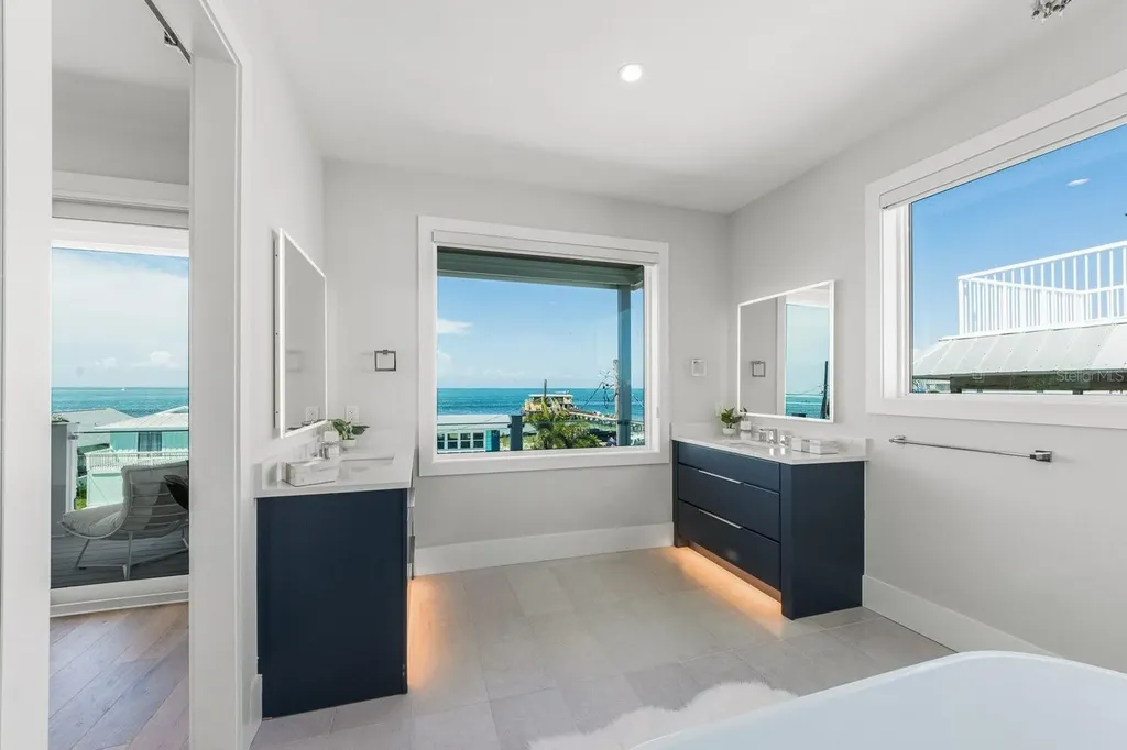 870 N Shore Drive Anna Maria FL 34216