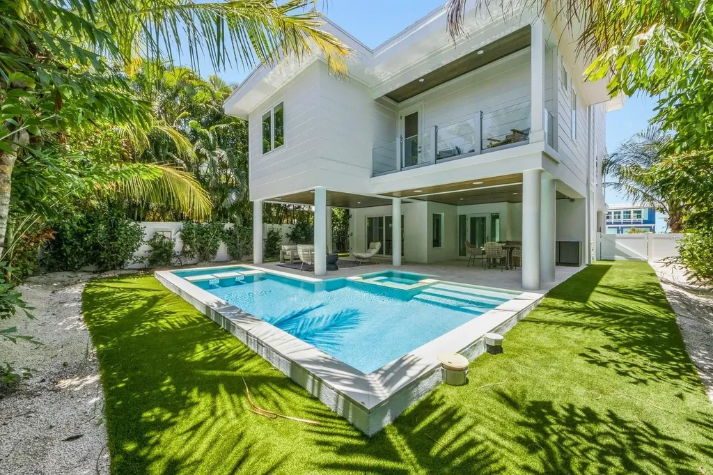 870 N Shore Drive Anna Maria FL 34216