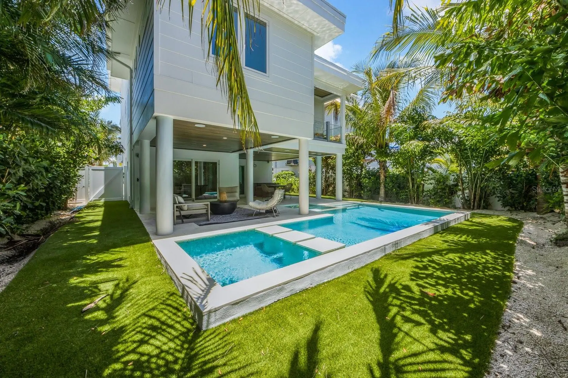 870 N Shore Drive Anna Maria FL 34216