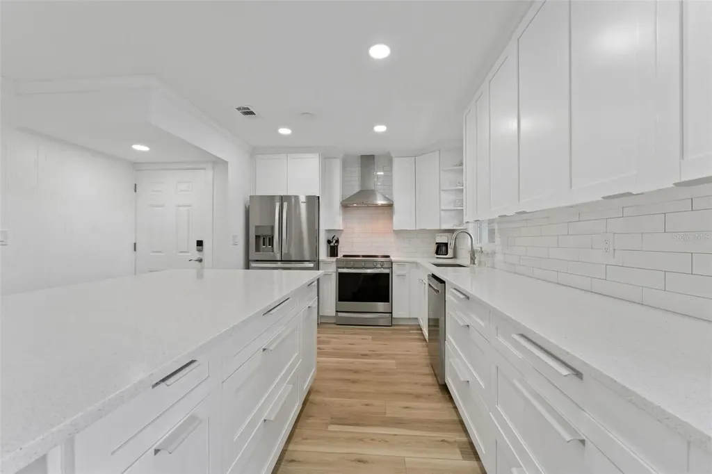 8806 Bay Pointe Drive Tampa FL 33615
