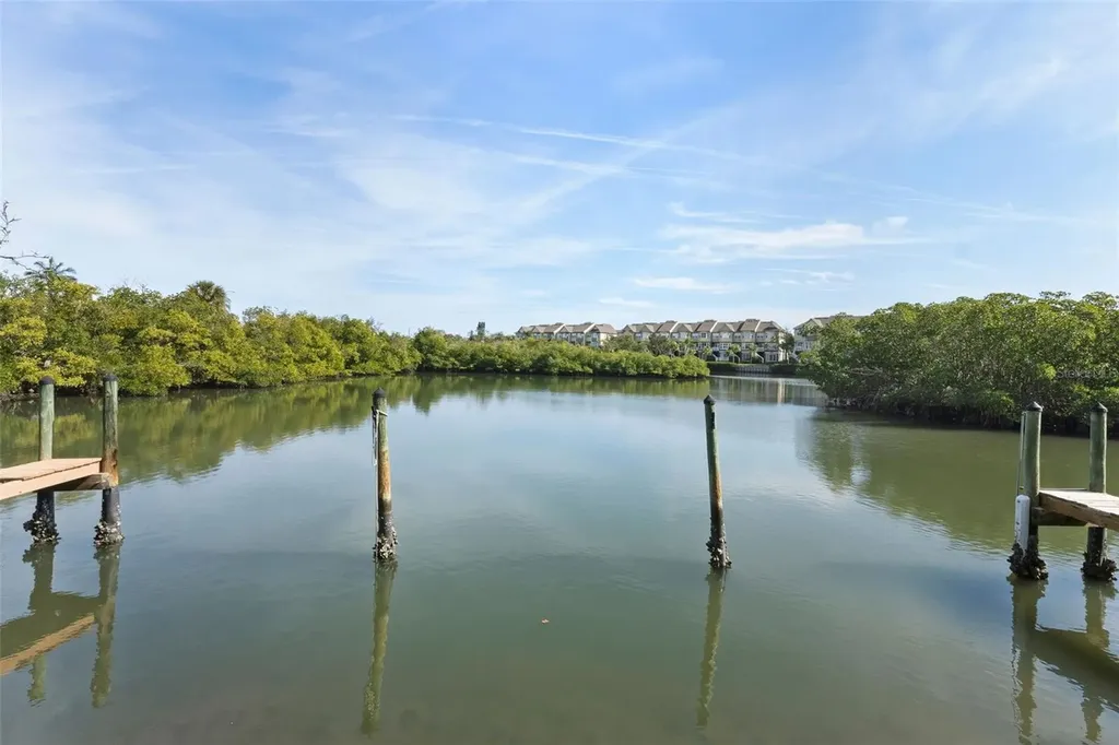 8806 Bay Pointe Drive Tampa FL 33615