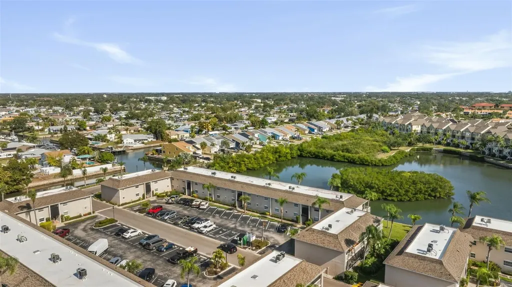 8806 Bay Pointe Drive Tampa FL 33615