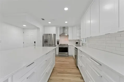 8806 Bay Pointe Drive Tampa FL 33615