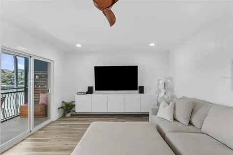 8806 Bay Pointe Drive Tampa FL 33615