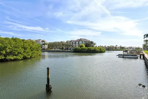 8806 Bay Pointe Drive Tampa FL 33615