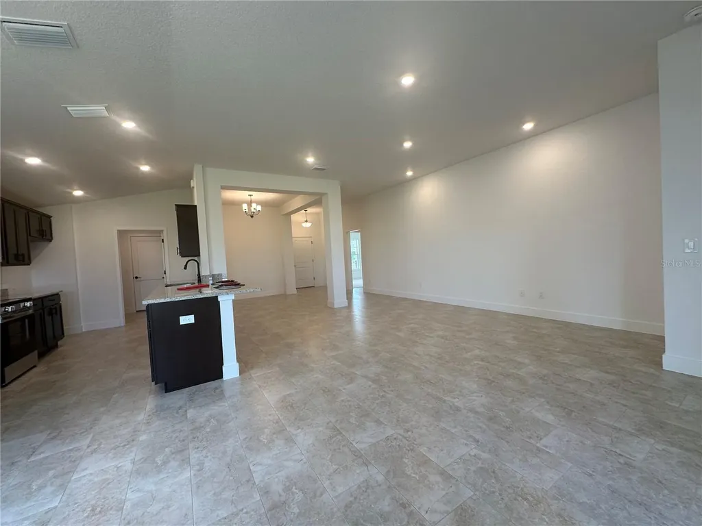 12551 NE 48th Terrace Oxford FL 34484