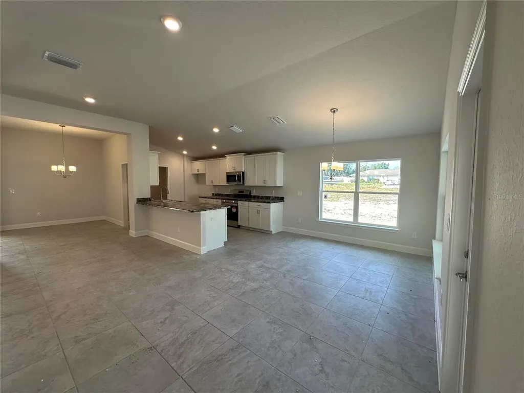 12551 NE 48th Terrace Oxford FL 34484