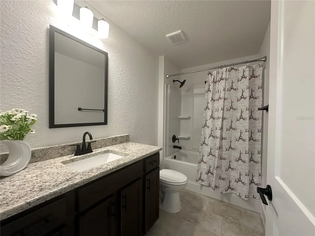 12551 NE 48th Terrace Oxford FL 34484