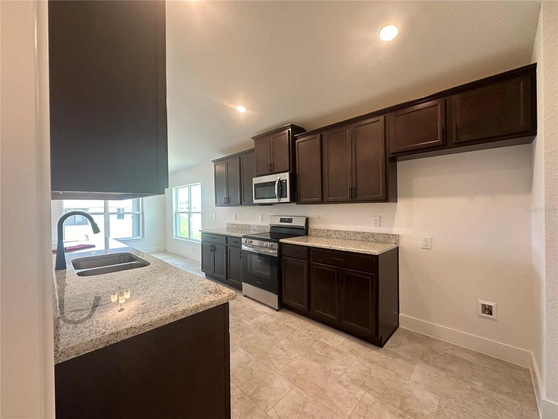 12551 NE 48th Terrace Oxford FL 34484