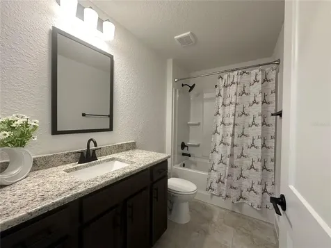 12551 NE 48th Terrace Oxford FL 34484