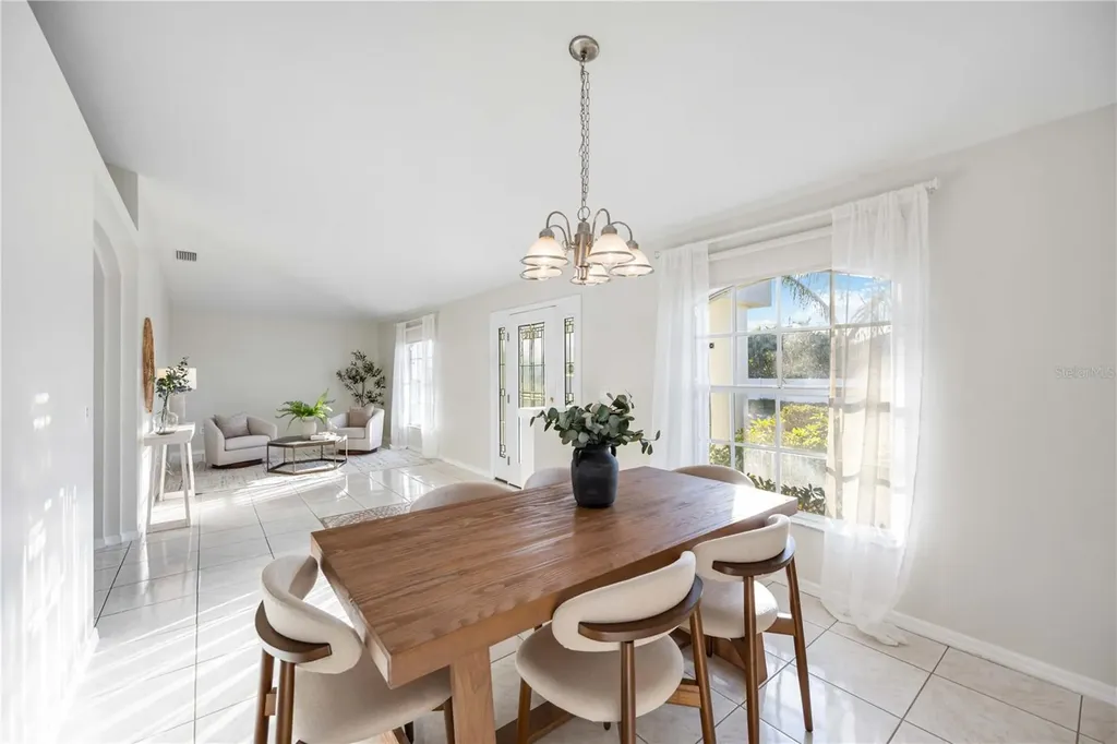 925 NE 4th Avenue Cape Coral FL 33909