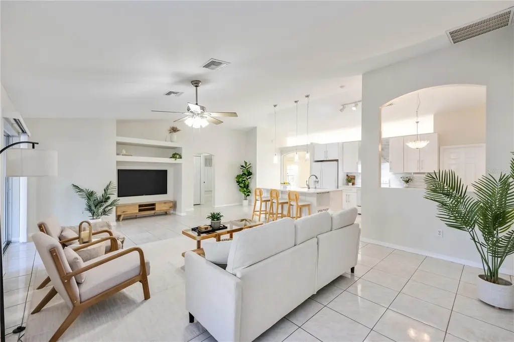 925 NE 4th Avenue Cape Coral FL 33909