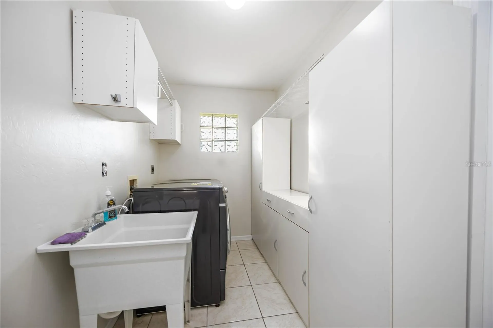 925 NE 4th Avenue Cape Coral FL 33909