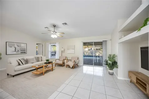 925 NE 4th Avenue Cape Coral FL 33909