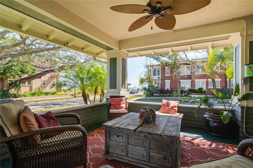 1027 S Dakota Avenue Tampa FL 33606