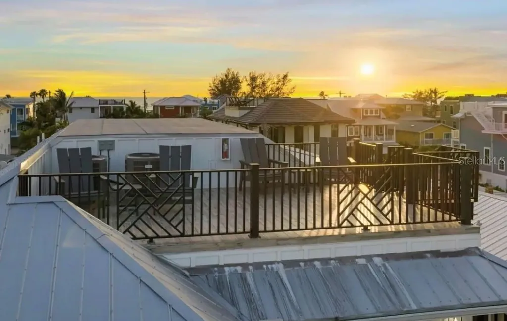 2206 Avenue A Bradenton Beach FL 34217