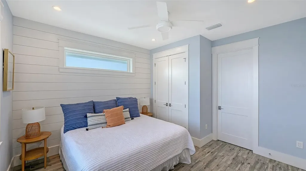 2206 Avenue A Bradenton Beach FL 34217