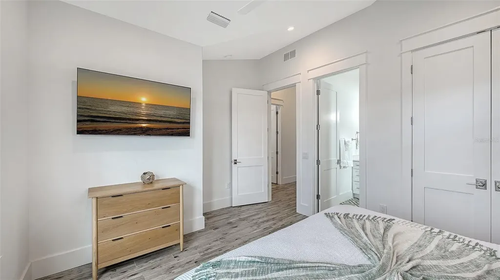 2206 Avenue A Bradenton Beach FL 34217