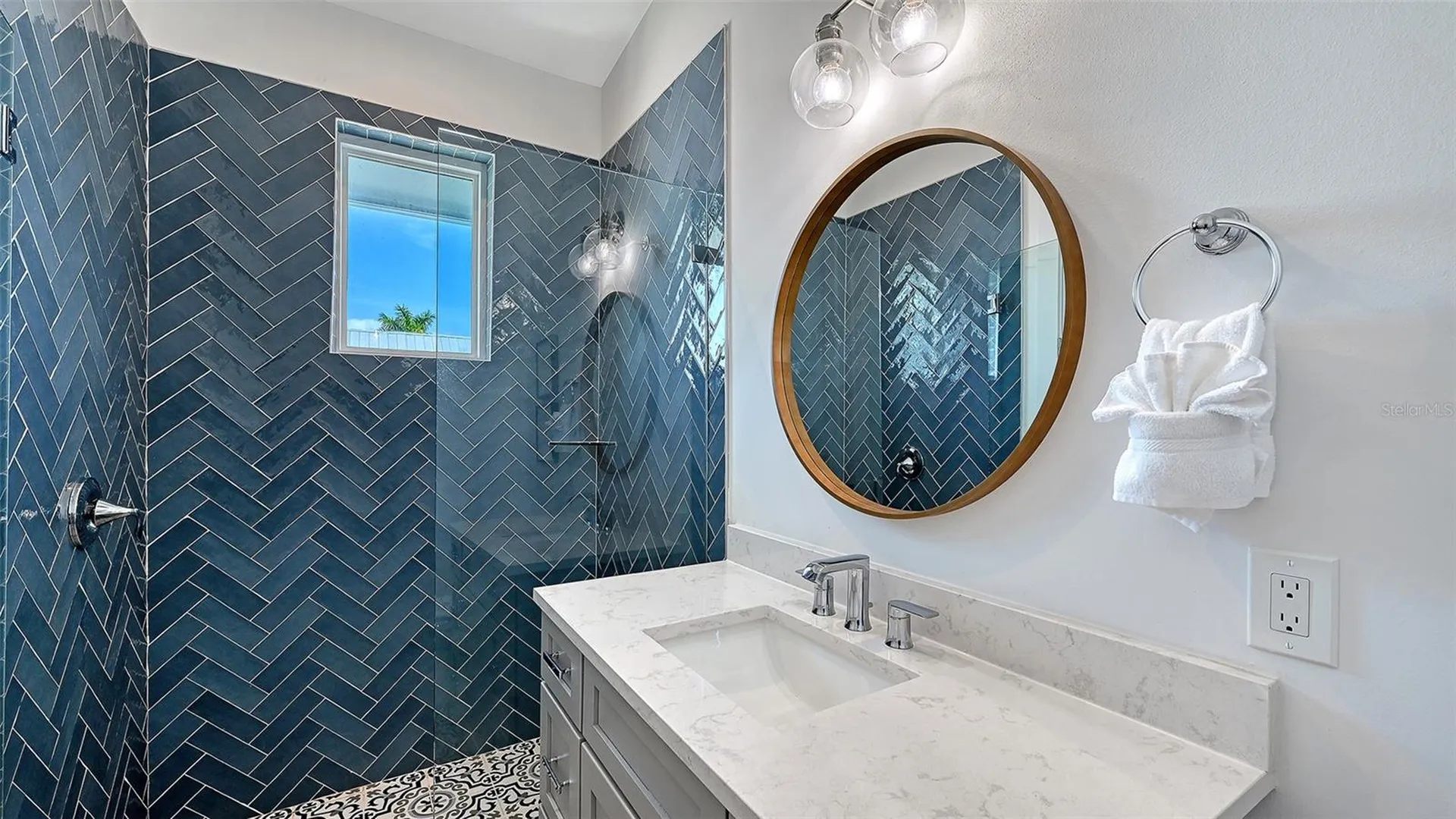 2206 Avenue A Bradenton Beach FL 34217