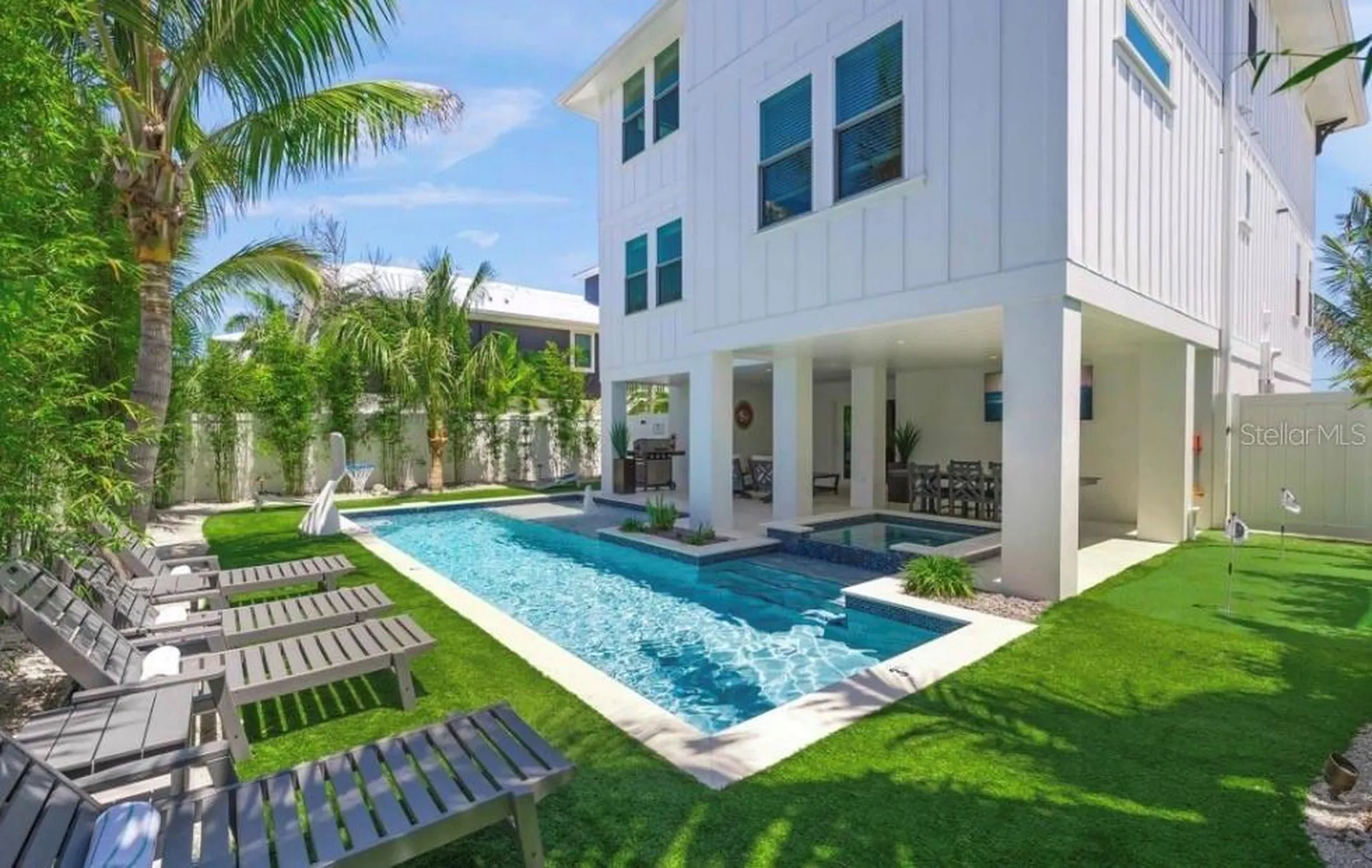 2206 Avenue A Bradenton Beach FL 34217