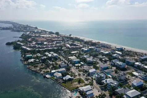 2206 Avenue A Bradenton Beach FL 34217
