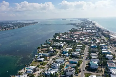 2206 Avenue A Bradenton Beach FL 34217
